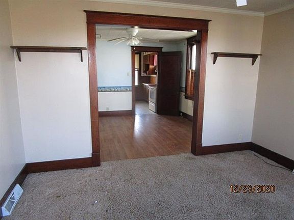 3rd image of 629 Oakland Ave