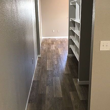 4th image of 3220 W Garland Ave