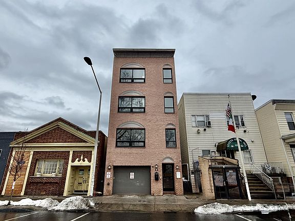2nd image of 4108 Kennedy Blvd #1