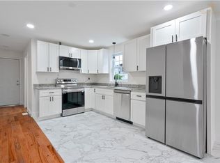 22 Longmont St, Providence, RI 02908