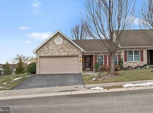 310 Touchstone Dr, Carlisle, PA 17015