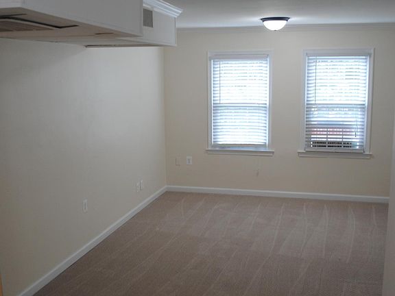 2nd image of 1703 Belle View Blvd APT B2