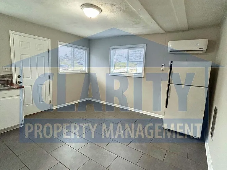 1709 Clemmer St NE — Photo 10