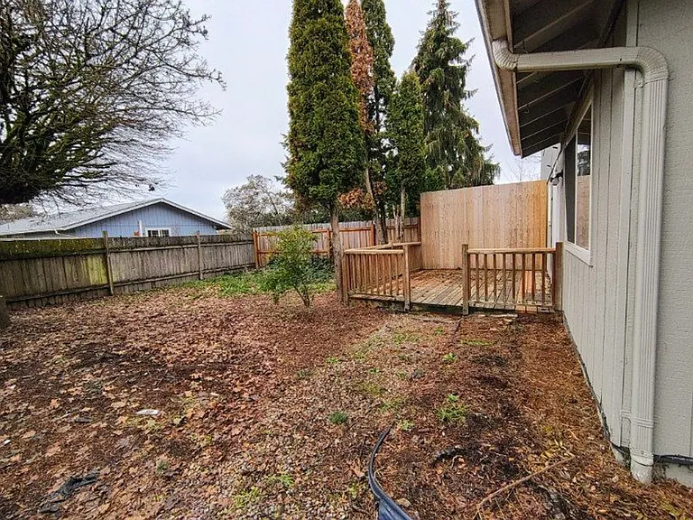 Nice Two Bedroom Duplex In Bethel Area — Photo 11