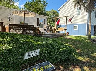 8512 Reed Dr, Emerald Isle, NC 28594