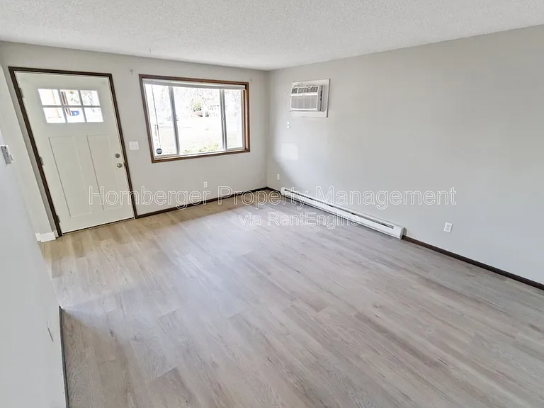 723 W York Ave #1 — Photo 4