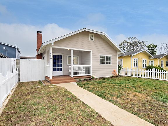 4th image of 908 Portola Ave