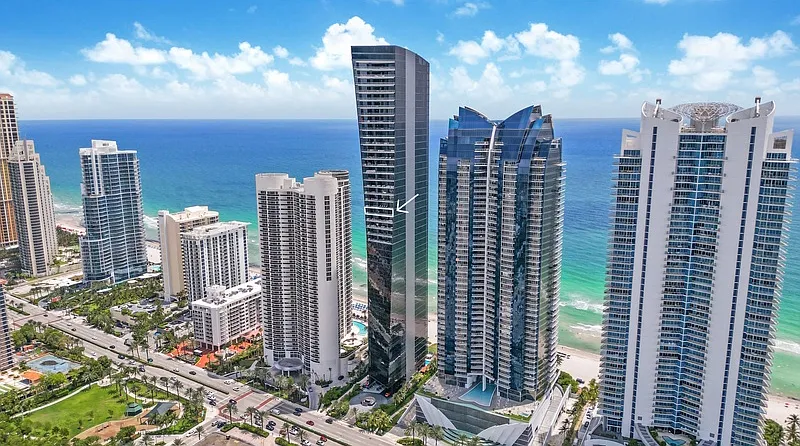 17141 Collins Ave #2902
