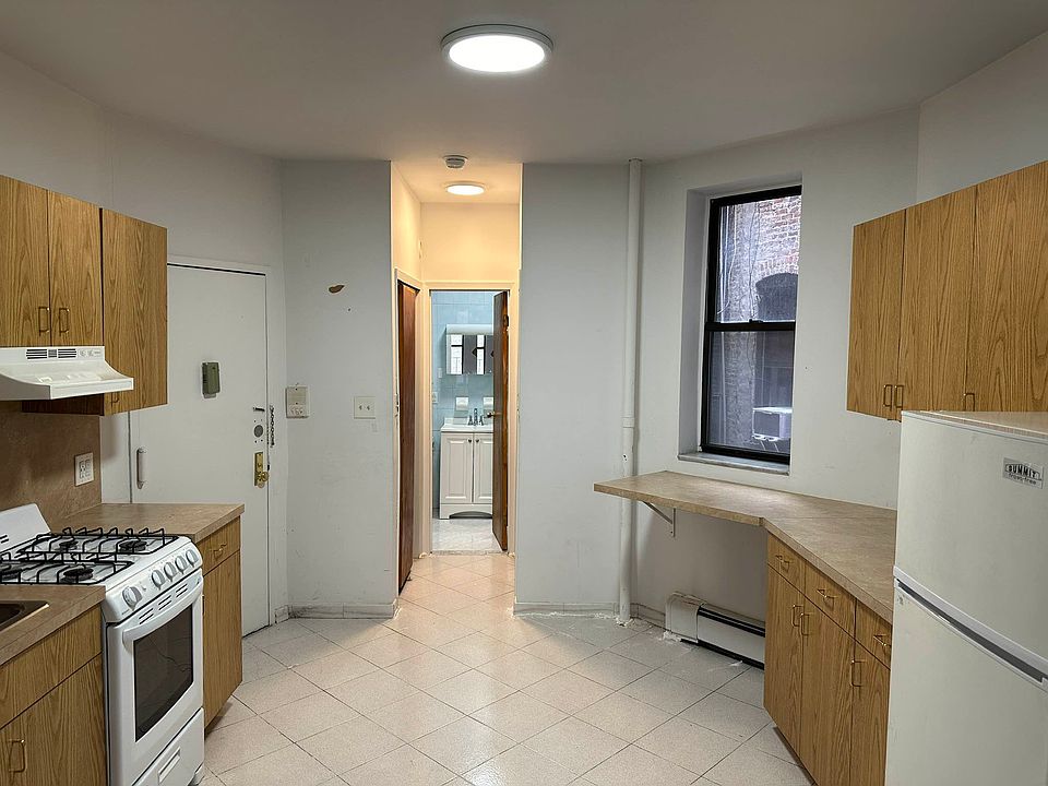 1st image of 1366 York Ave APT 3C