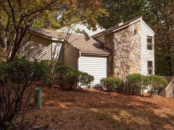 2nd image of 115 Dogwood Lake Ct