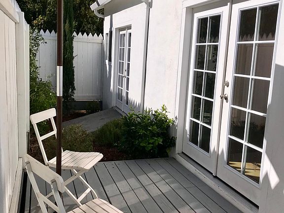 3rd image of 119 N Navarra Dr