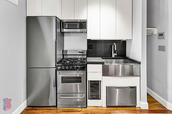 1st image of 16 E 116th St APT 4C