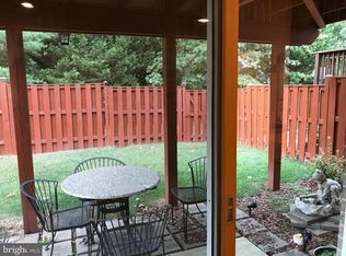 46607 Silhouette Sq, Sterling, VA 20164