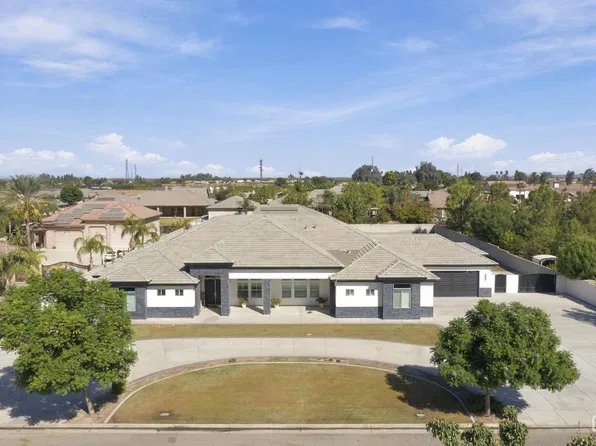 17344 Saddle Mountain Dr, Bakersfield, CA 93314