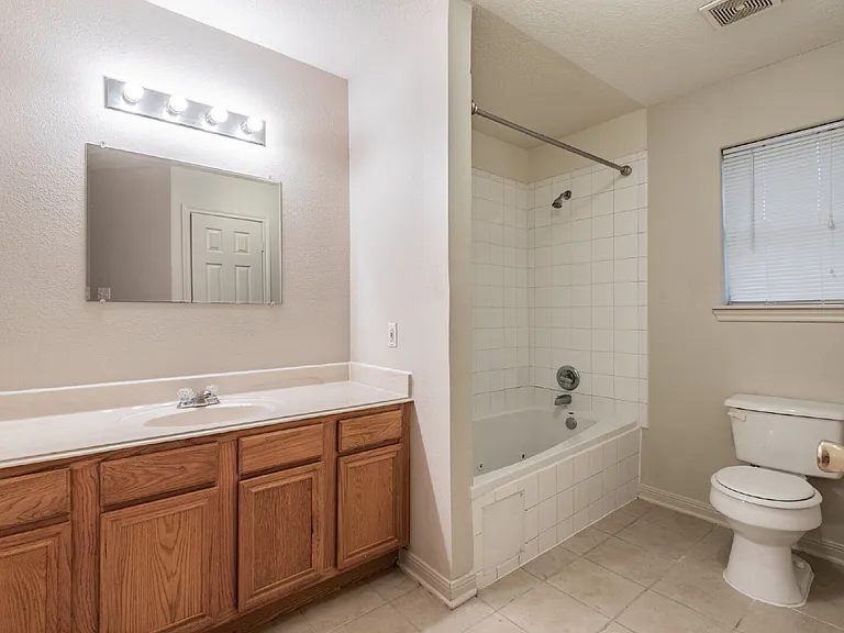 9438 Ashville Dr — Photo 9