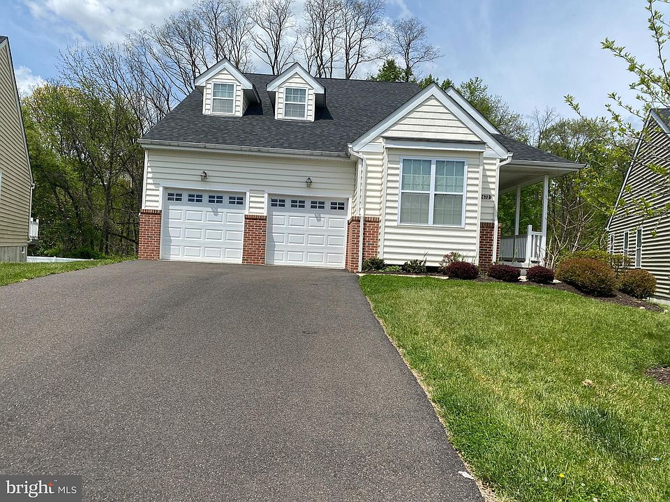 1st image of 2672 Bluebell Ct