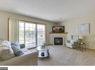 4794 Grenwich Trl N, Oakdale, MN 55128