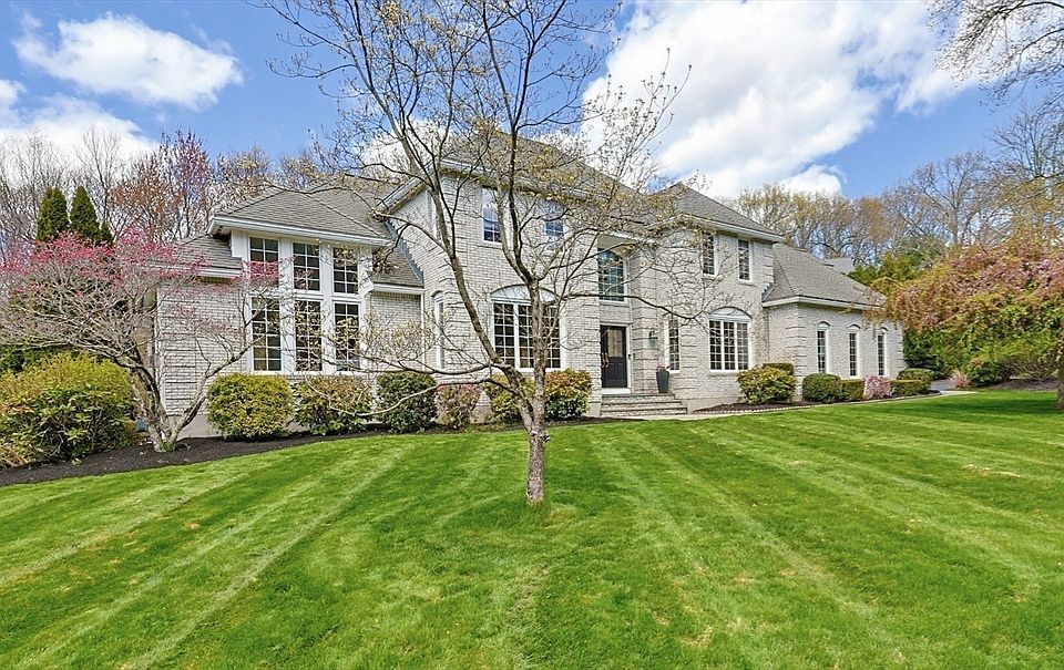 1st image of 16 Stone Meadow Farm Dr