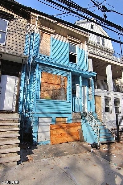 2nd image of 146 Mount Prospect Ave