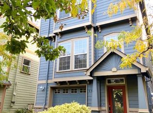 5556 SE Ash St, Portland, OR 97215