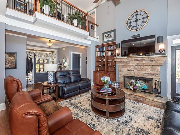 5th image of 250 Oak Morris Ridge Rd