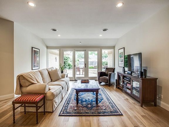5th image of 4359 Shady Bend Dr