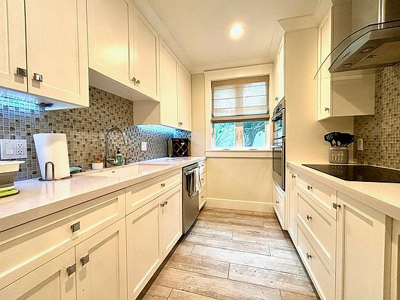 2nd image of 245 Coast Blvd Unit D1