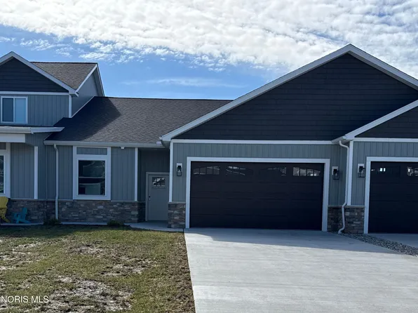 236 S Bridge Rd, Northwood, OH 43619