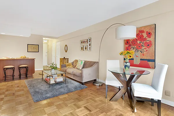 Sold by Cooper & Cooper Real Estate | media 2