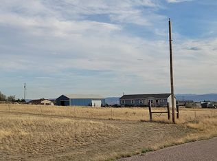 6 N Bobcat Rd, Glenrock, WY 82637