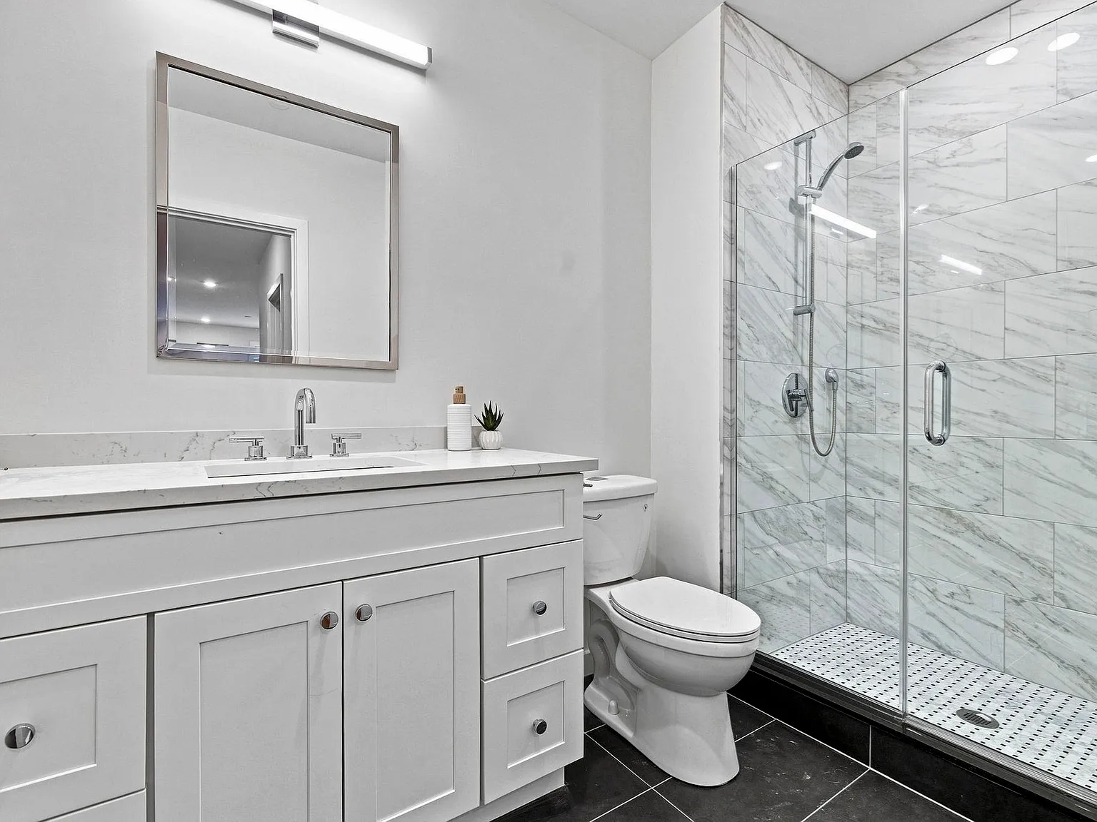 2 bed, 2.0 bath, 995 sqft, $4,500 — Photo 4