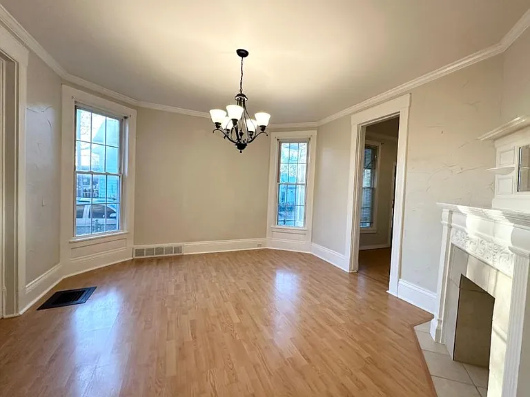 1624 Castle Ave #DOWNSTAIRS — Photo 5