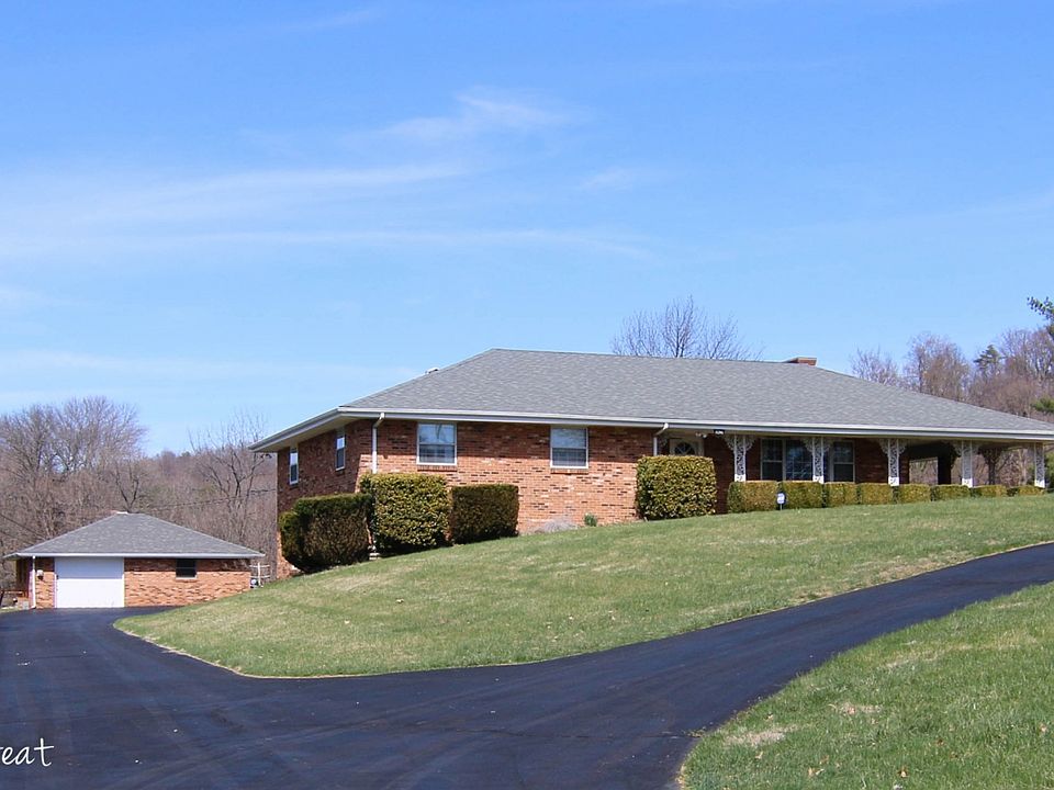 For Sale: 1136 Valley Road, Troutville, Virginia 24175