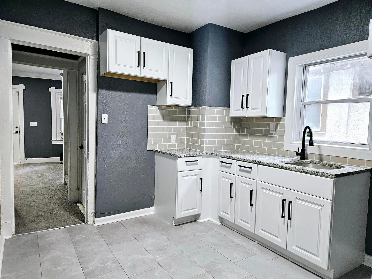 3 bed, 2.0 bath, 1582 sqft, $1,600 — Photo 2