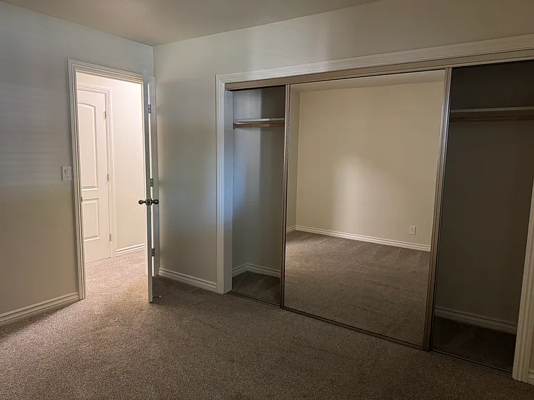 1096 Topaz Ave #1 — Photo 23
