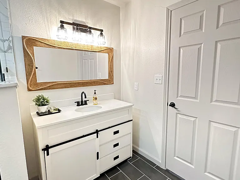 Master ensuite Bathroom