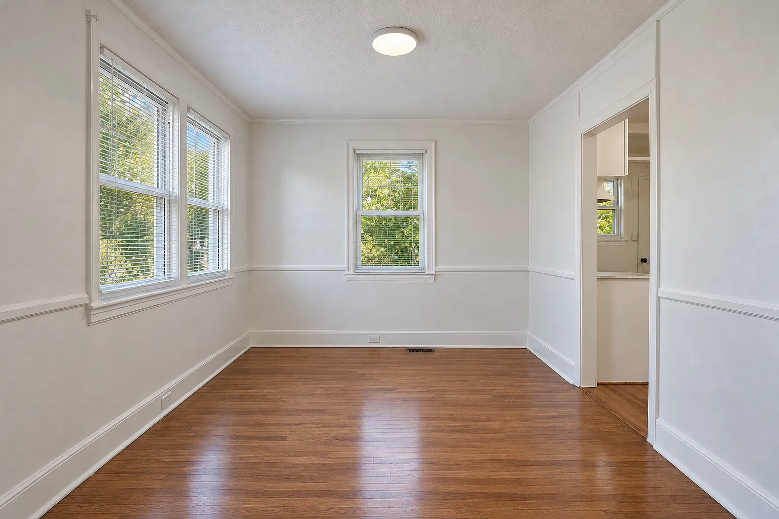 4 bed, 1400 sqft, $1,500 — Photo 4