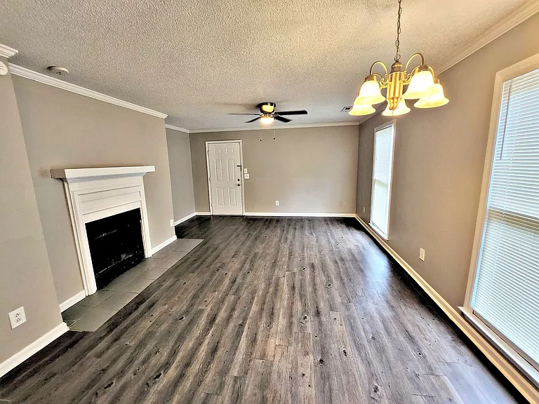 1509 Halston Cir NW — Photo 2
