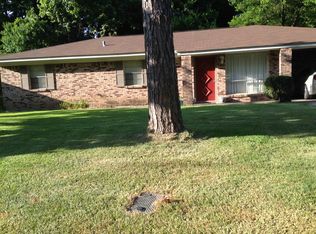 301 Katherine Dr, Vicksburg, MS 39180