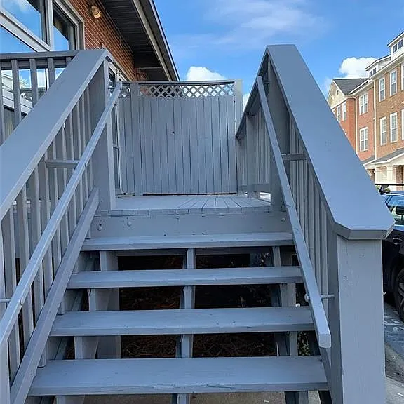806 Marcus St SE #17 — Photo 2