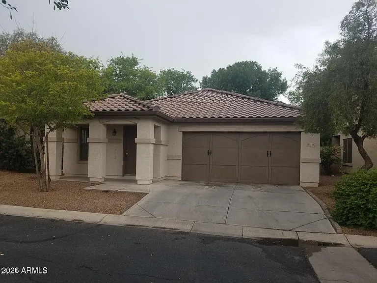 3709 E Jasper Dr — Photo 1