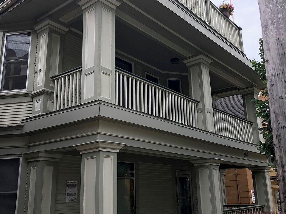314 E. Mifflin / #1 entrance is on the bottom left