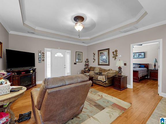 3rd image of 2232 Spring St