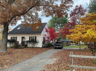 17 Crosby St, Orono, ME 04473