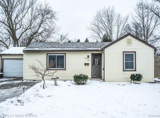570 Helen St, Mount Morris, MI