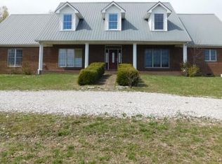 3745 Walnut Meadow Rd, Paint Lick, KY 40461