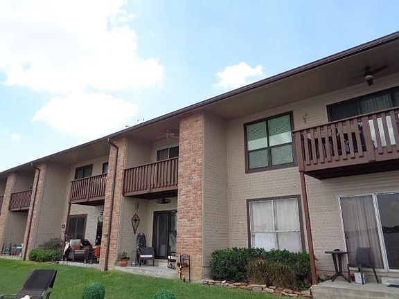 3rd image of 801 River Rd APT 104E