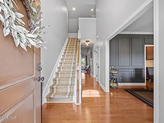 5th image of 2208 Birch Hollow Drive