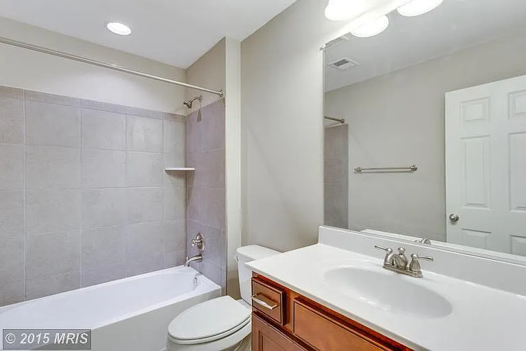 408 Saint Martins Ln — Photo 18