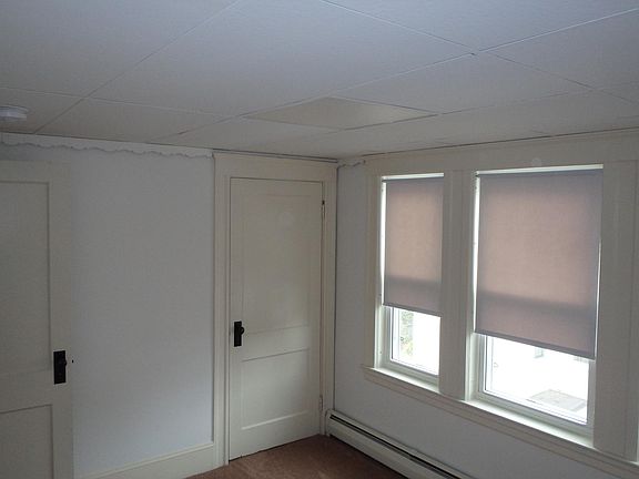 3rd image of 9 Roseland St Suite 4
